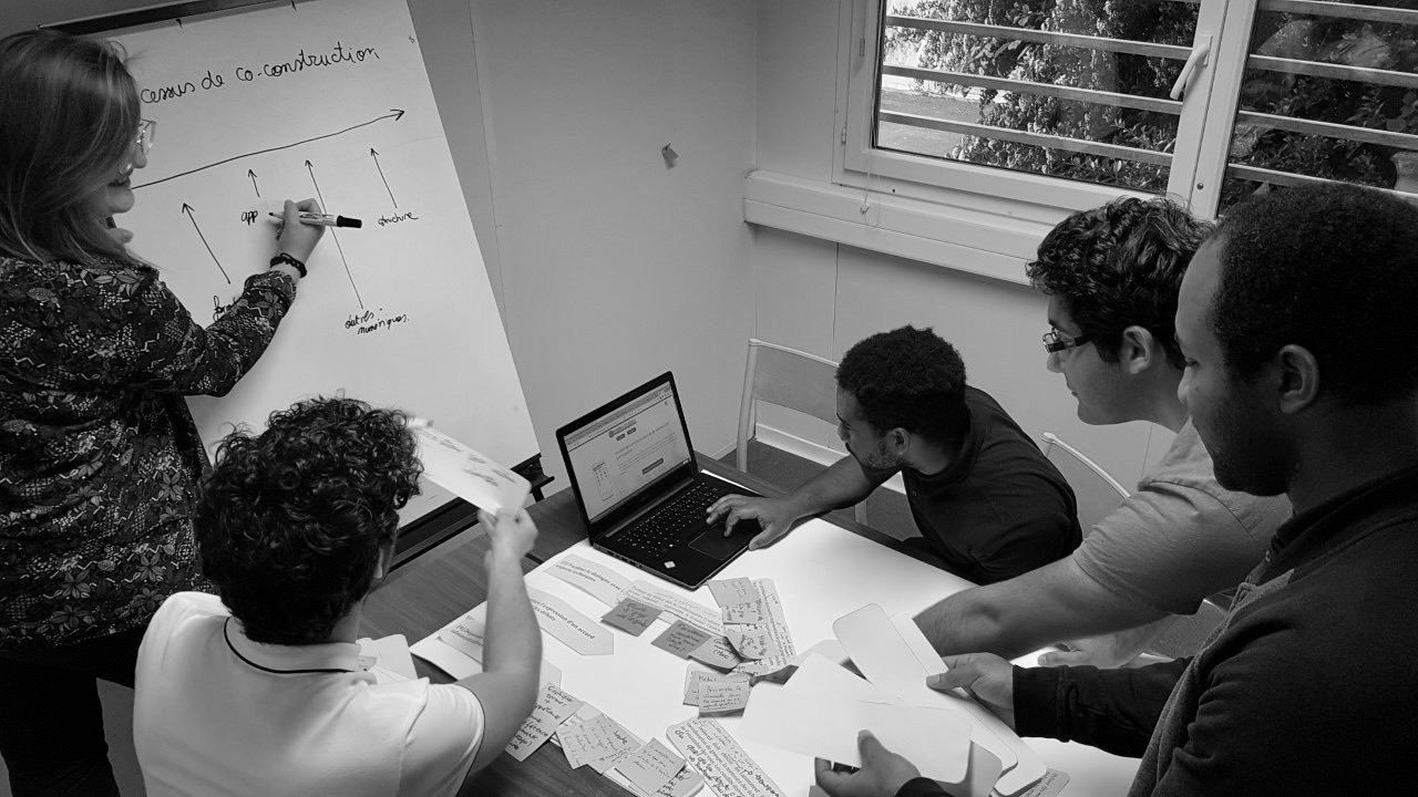 étudiants en atelier 