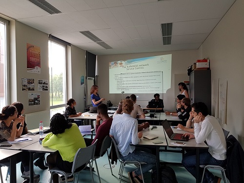 Photo de la formation délivrée aux chercheurs sur la mobilité