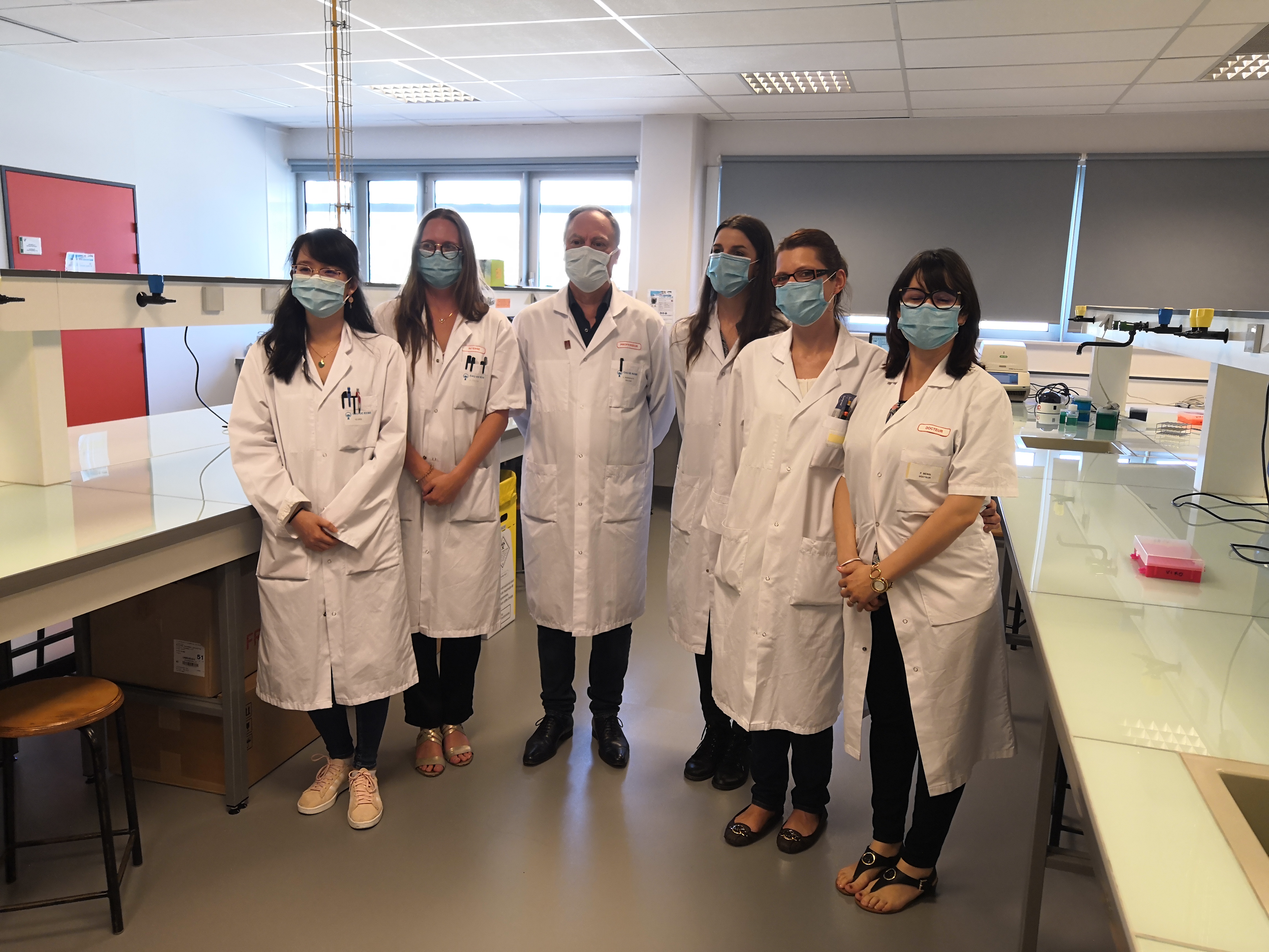 Equipe CardioVir pour le laboratoire de test PCR