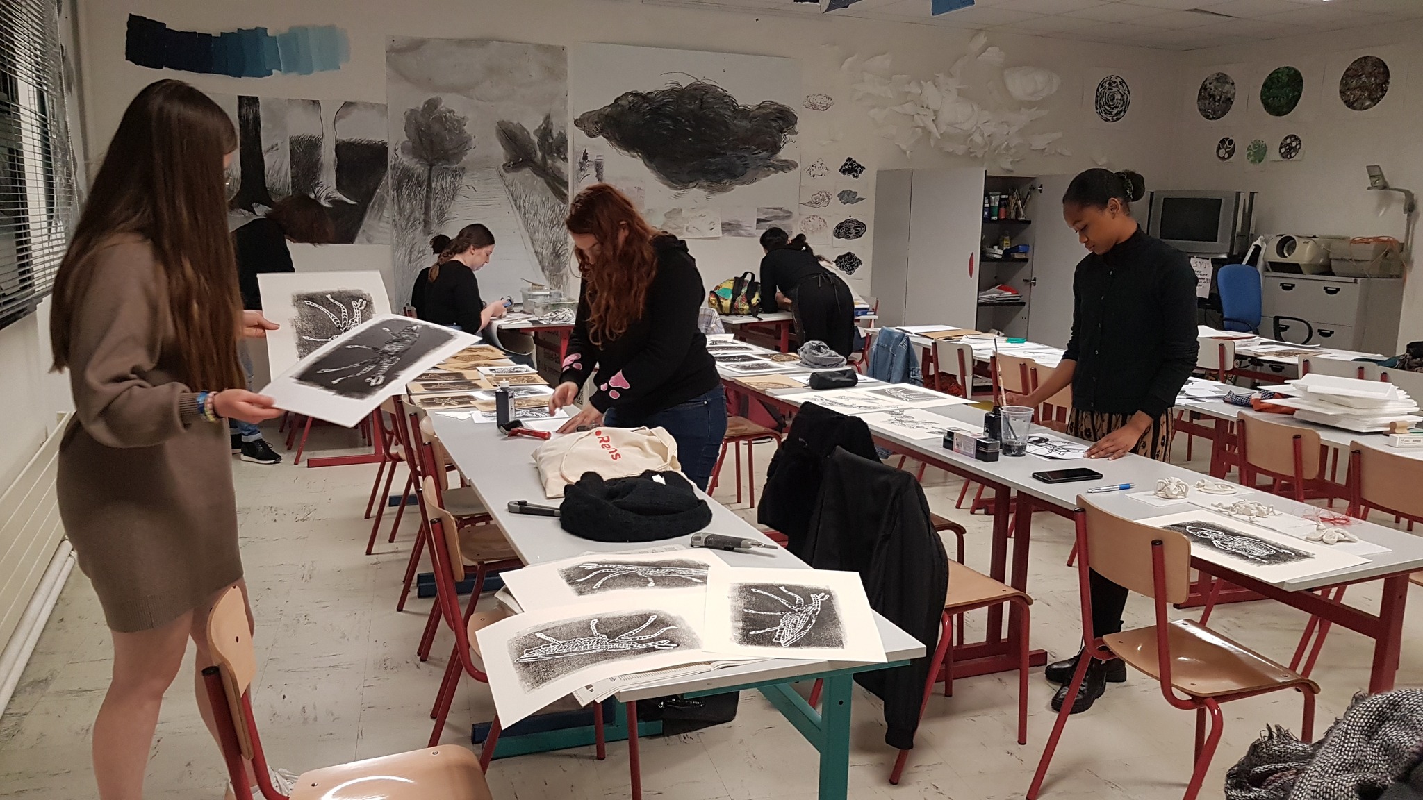 groupe en travail (jpg, 609ko)