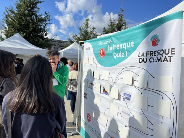 L’université de Reims Champagne-Ardenne sensibilise aux enjeux climatiques lors du village de rentrée étudiant