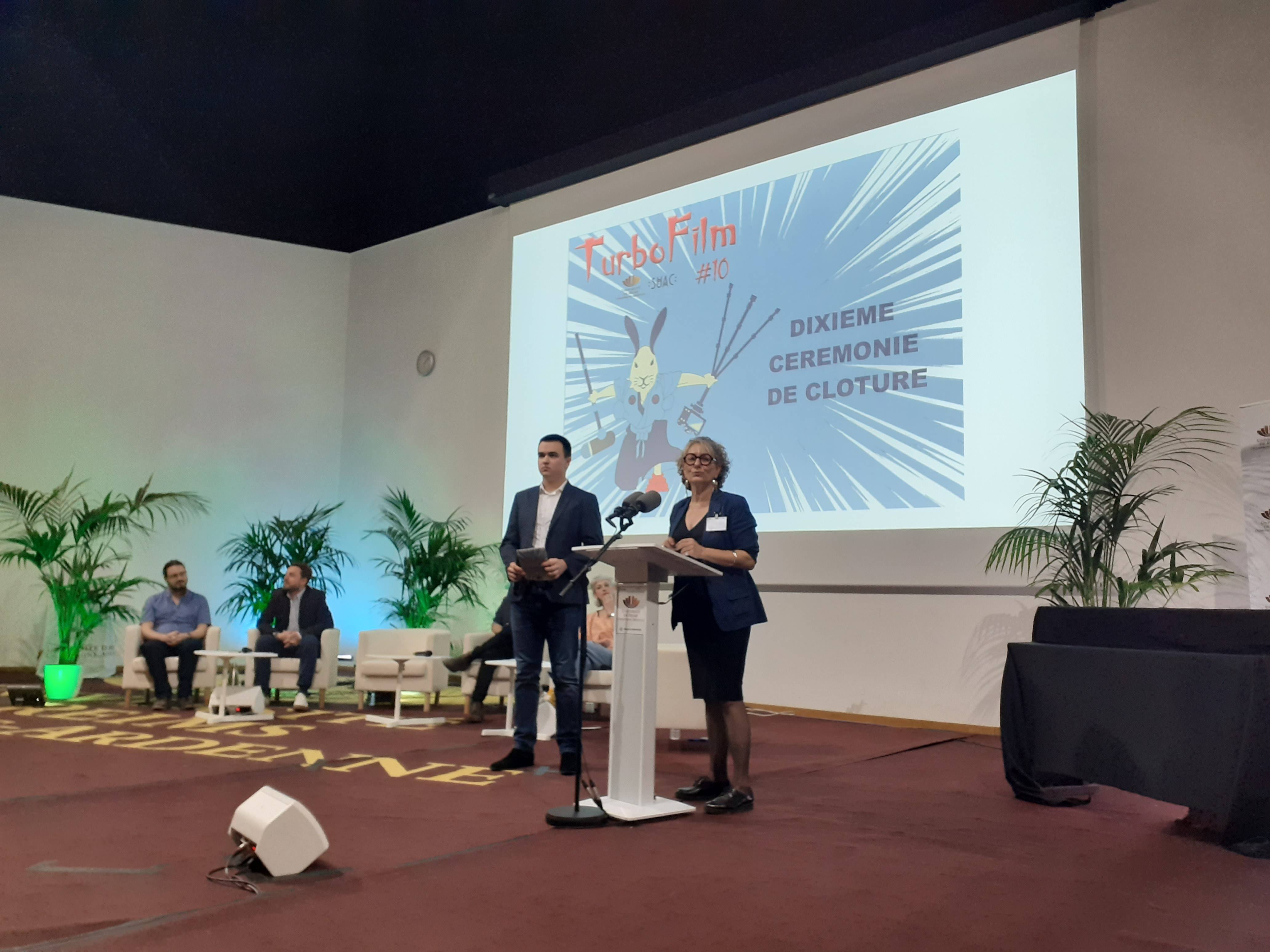 Lancement de la cérémonie (jpg 708ko)