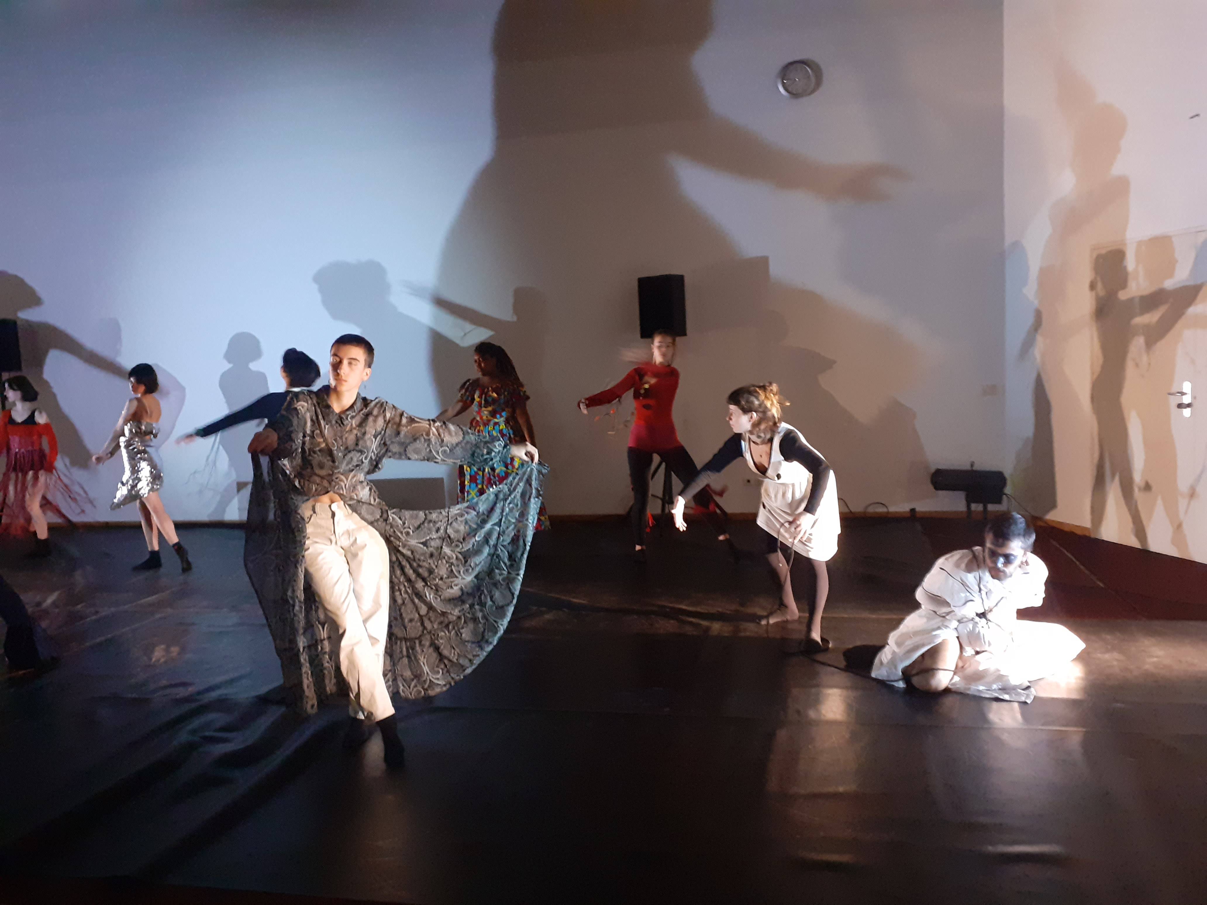 Danse (jpg, 751 ko)