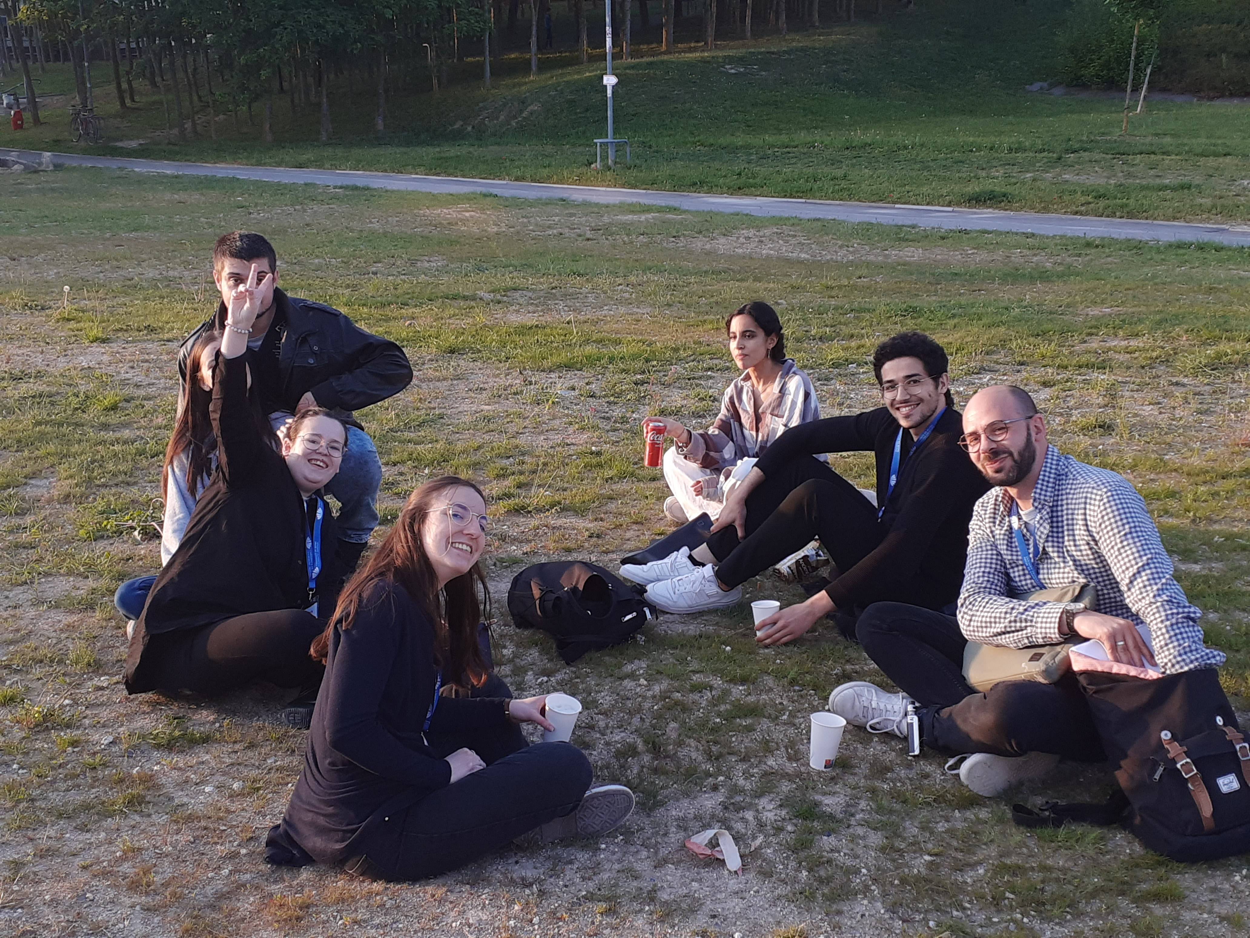 Troupe théatre(jpg, 2mo)