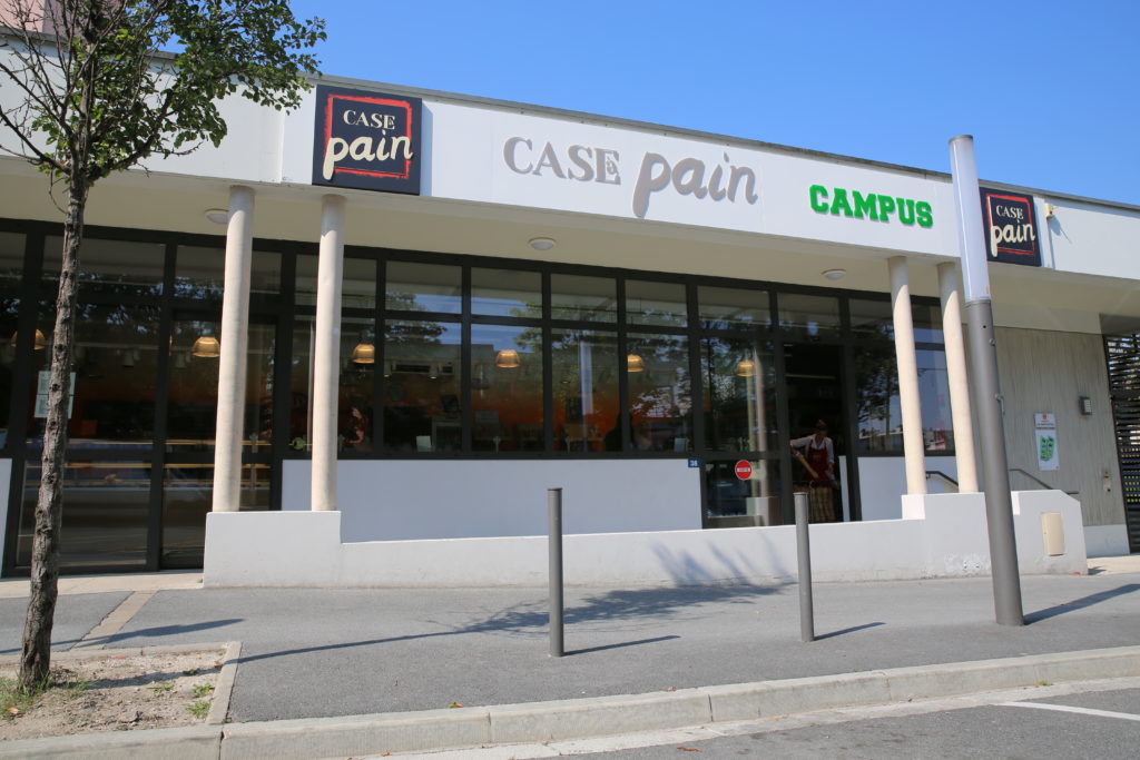 Case à pain 